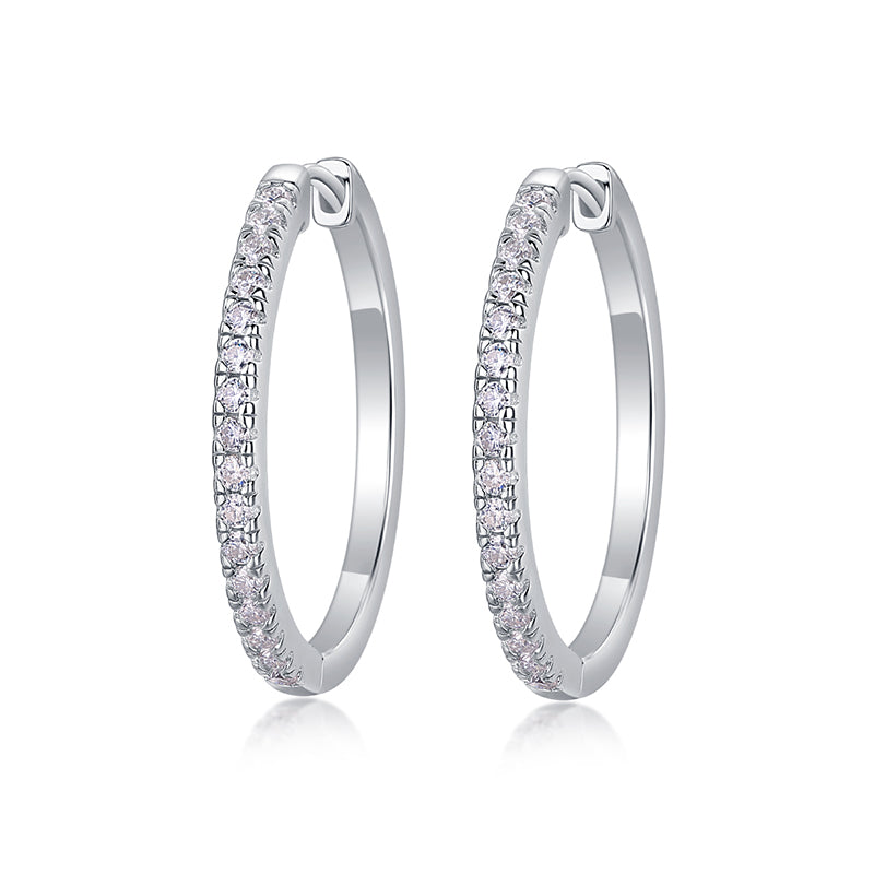 Créoles célestes en moissanite · Halo radieux en argent sterling 925
